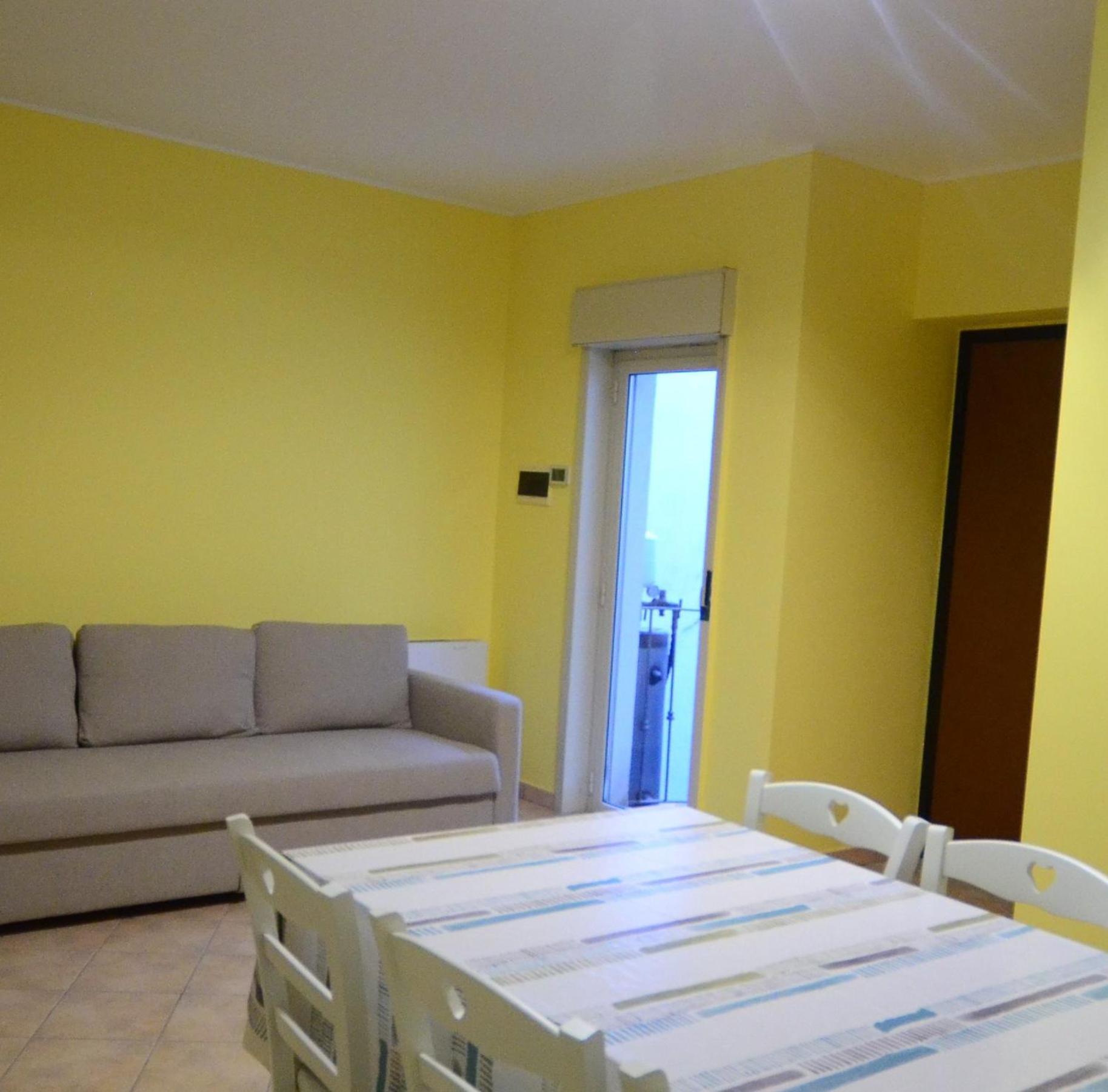 Casa Donna Laura Apartment Barcellona-Pozzo di Gotto